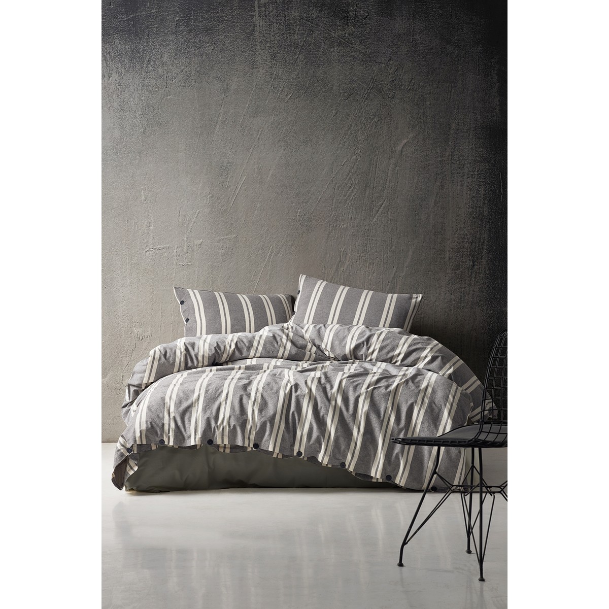 10444099584050.jpg Berolige Heritage 100% Pamuklu Çift Kişilik Yıkamalı Iplik Boya Çizgili Nevresim Takımı Antrasit - Görsel 1