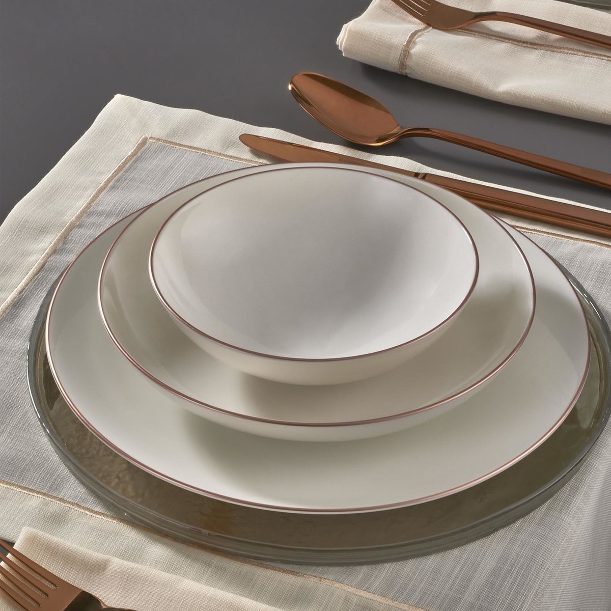 110000062396273.jpg Güral Porselen Güral Atina 18 Parça 6 Kişilik Bone Yemek Takımı Cooper Bakır - Görsel 1