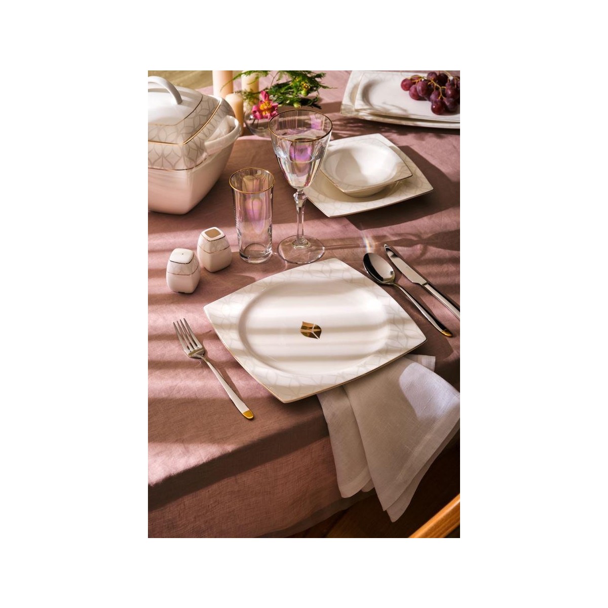 110000180620126.jpg Emsan Fine Bone Golden Leaf Yemek Takımı 60 Parça Gold Kare - Görsel 1