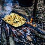 Lava 26x26 cm Döküm Demir Emaye Kaplama Izgara Tava - Metal Saplı, Isıyı Eşit Dağıtan Sağlıklı Pişirme - Görsel 3