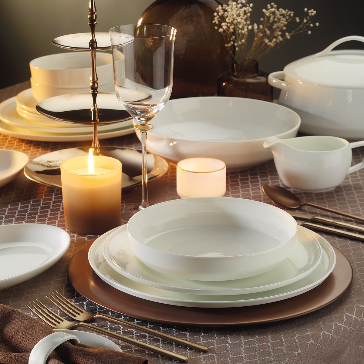 110000264708523.jpg Evaliza Hanedan Yemek Takımı Sade 60 Parça - Görsel 1