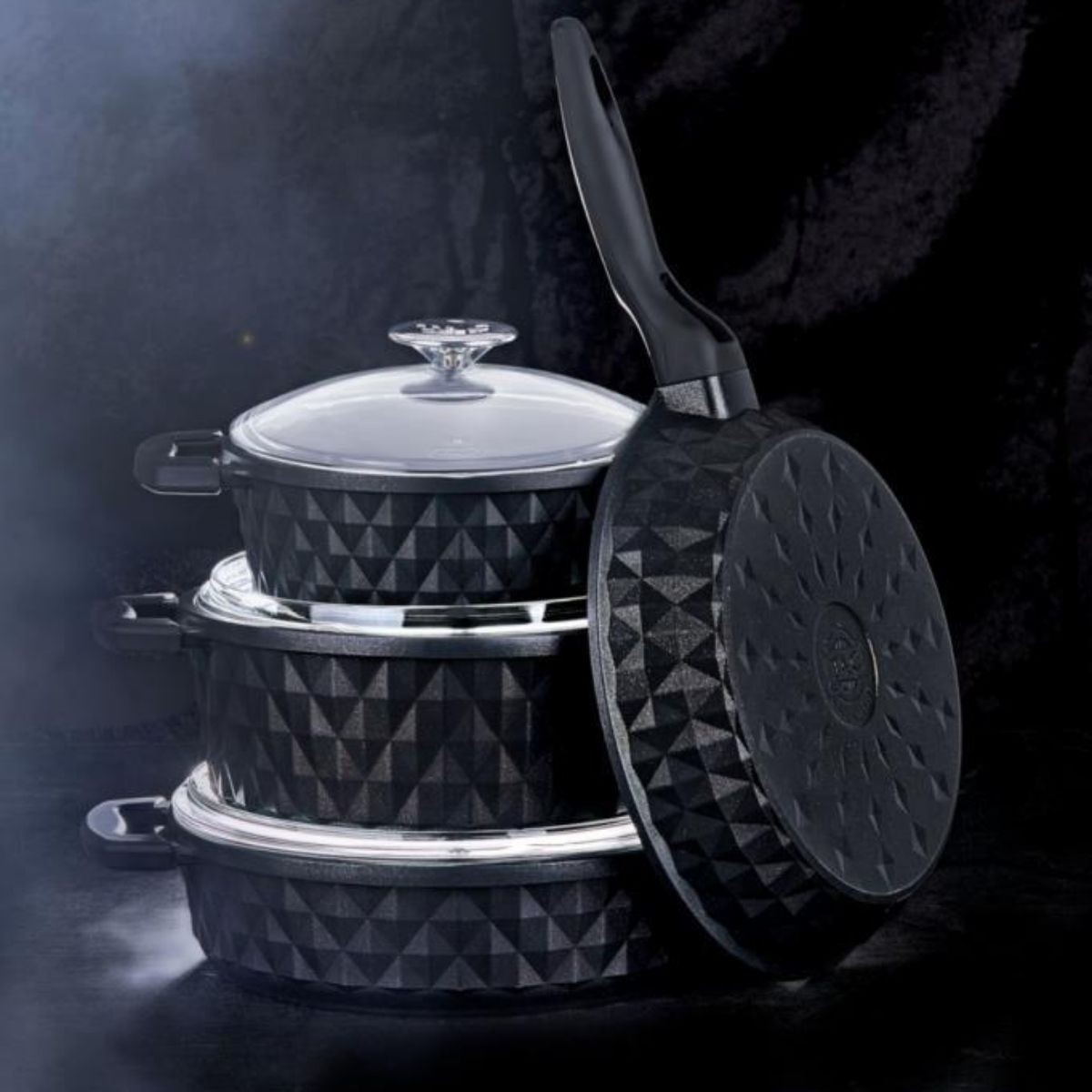 110000321324885.jpg Taç Carabella Döküm Cam Kapak 7 Parça Tencere Seti Siyah - TAC-3817 - Görsel 1