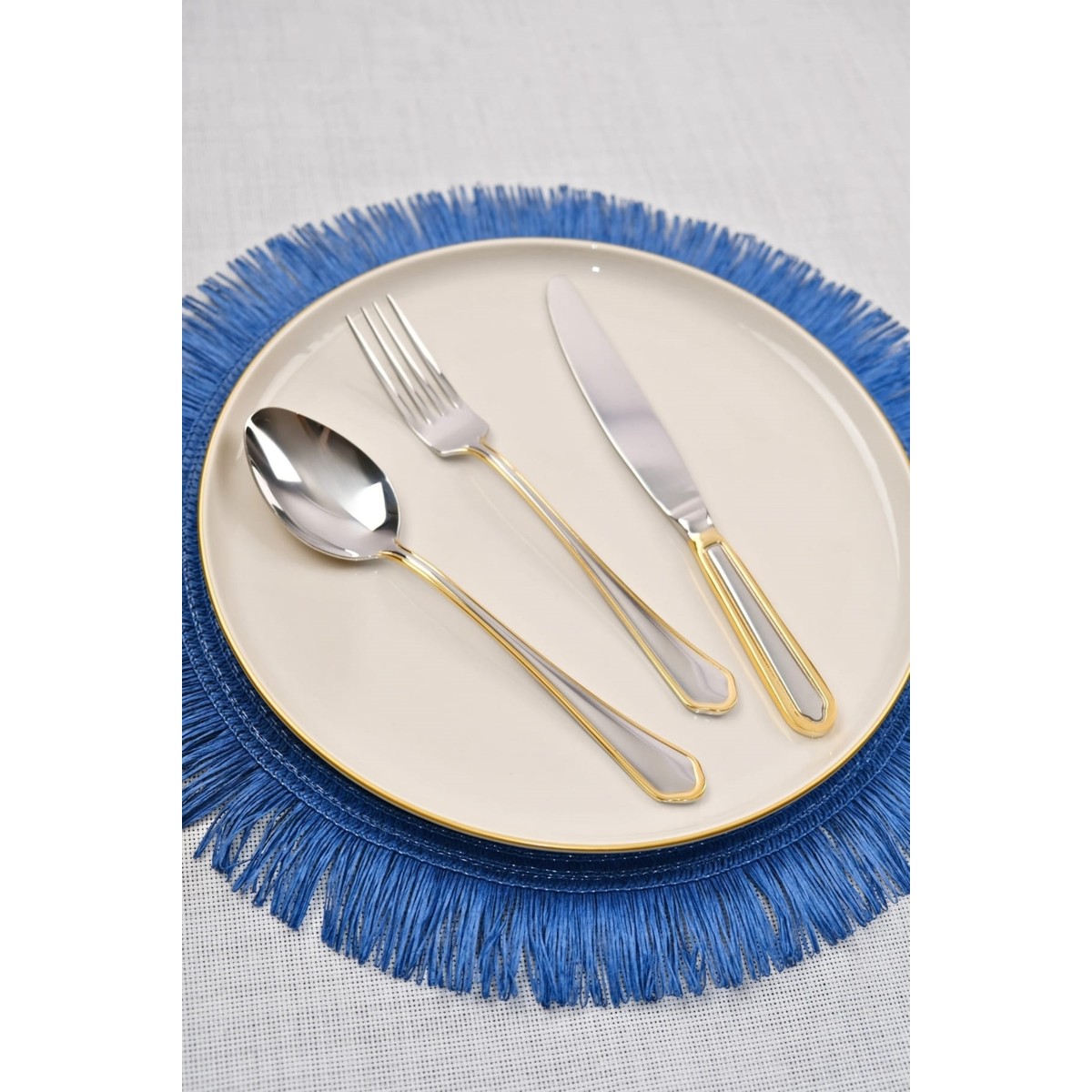 110000597247435.jpg Lugga Mira Gold Tatlı Çatal Kaşık Bıçak Takımı 6 Kişilik 18 Parça - Görsel 1