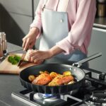 Emsan Diagon 30 cm Döküm Kızartma Tavası Sabit Sap ile Siyah Renk 1 Adet