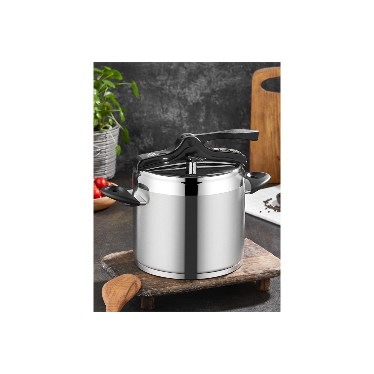 110000742960553.jpg Falez Vento Sıyah 7 Lt Klasık Duduklu Tencere - Görsel 1