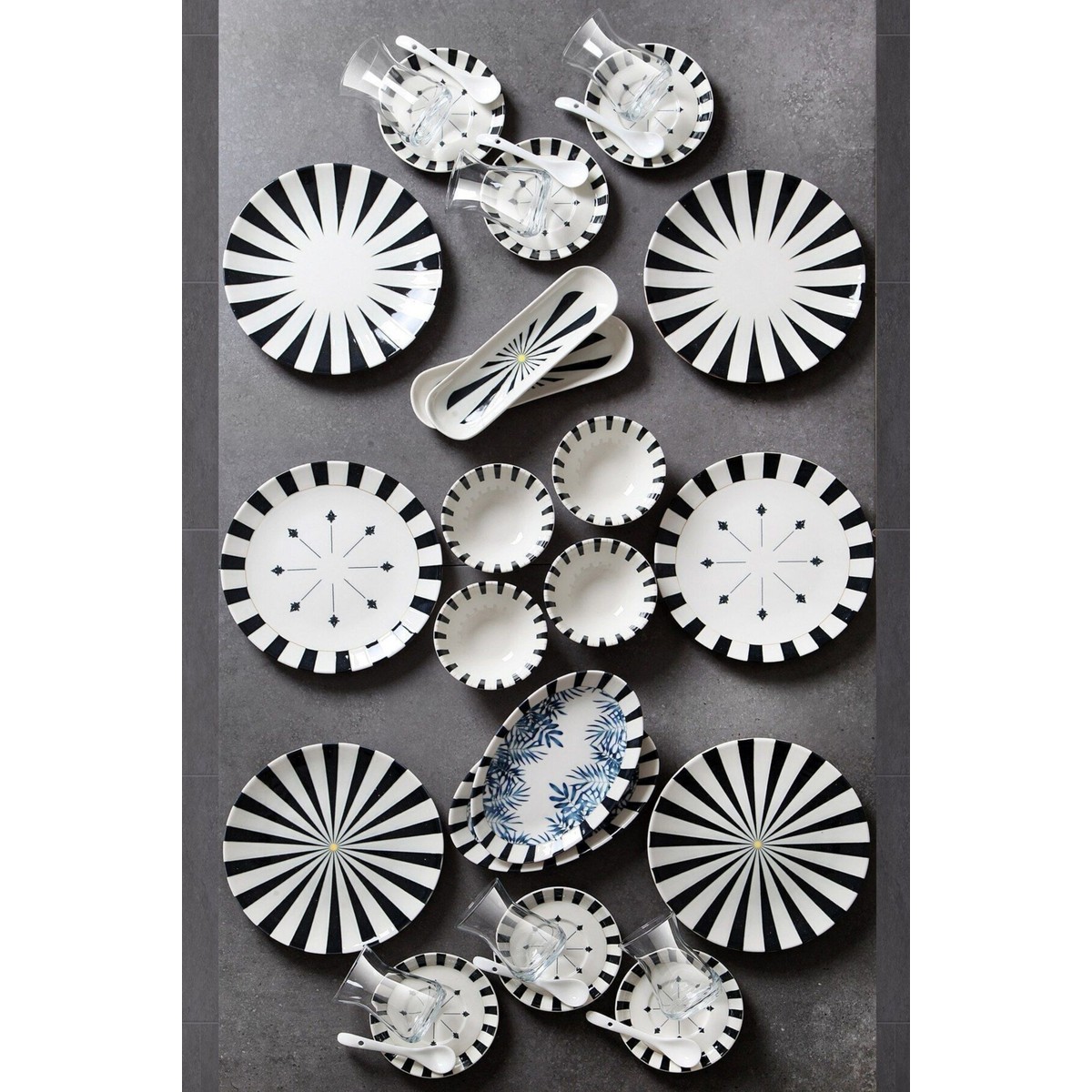 110000776788243.jpg Kitchen Life Majesty 6 Kişilik 32 Parça Desenli Bone China Porselen Kahvaltı Takımı – Şık ve Dayanıklı - Görsel 1