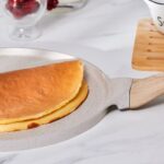 Karaca Mutfaksever Biogranit Döküm 26 cm Granit Kaplama Krem Renk Tek Parça Krep Tava - Görsel 4