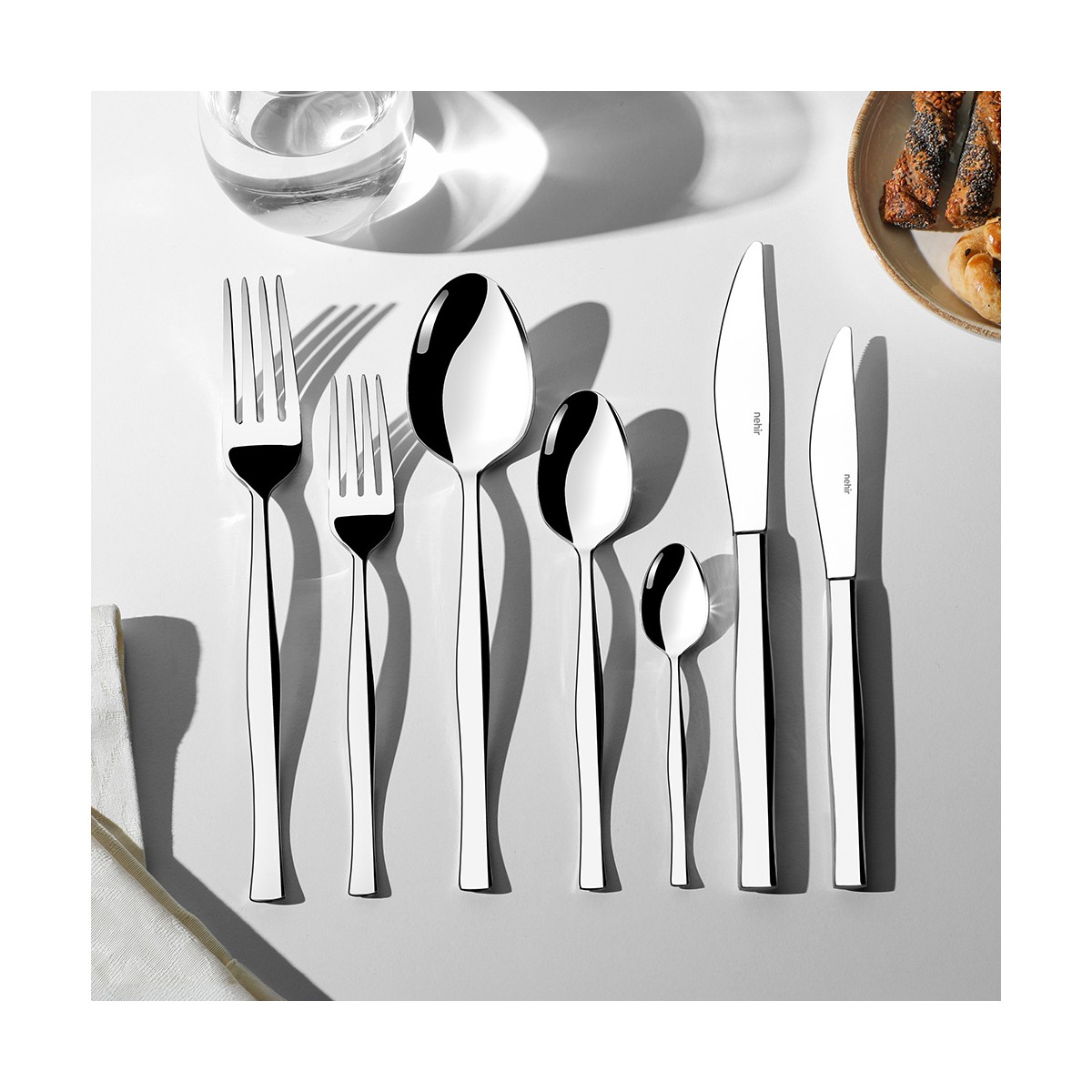 110000811972670.jpg Nehir Zarif Sade 12 Kişilik 89 Parça Kutulu Çatal Kaşık Bıçak Takımı - Görsel 1