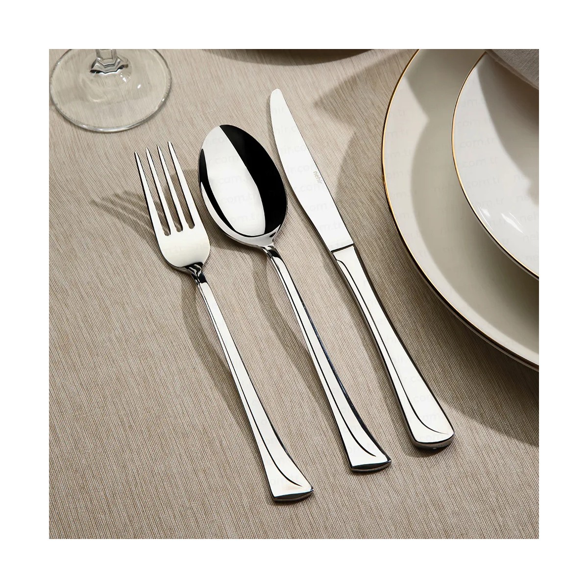 110000967758149.jpg Nehir Maksi Sade 12 Kişilik 89 Parça Deri Kutulu Çatal Kaşık Bıçak Takımı - Görsel 1