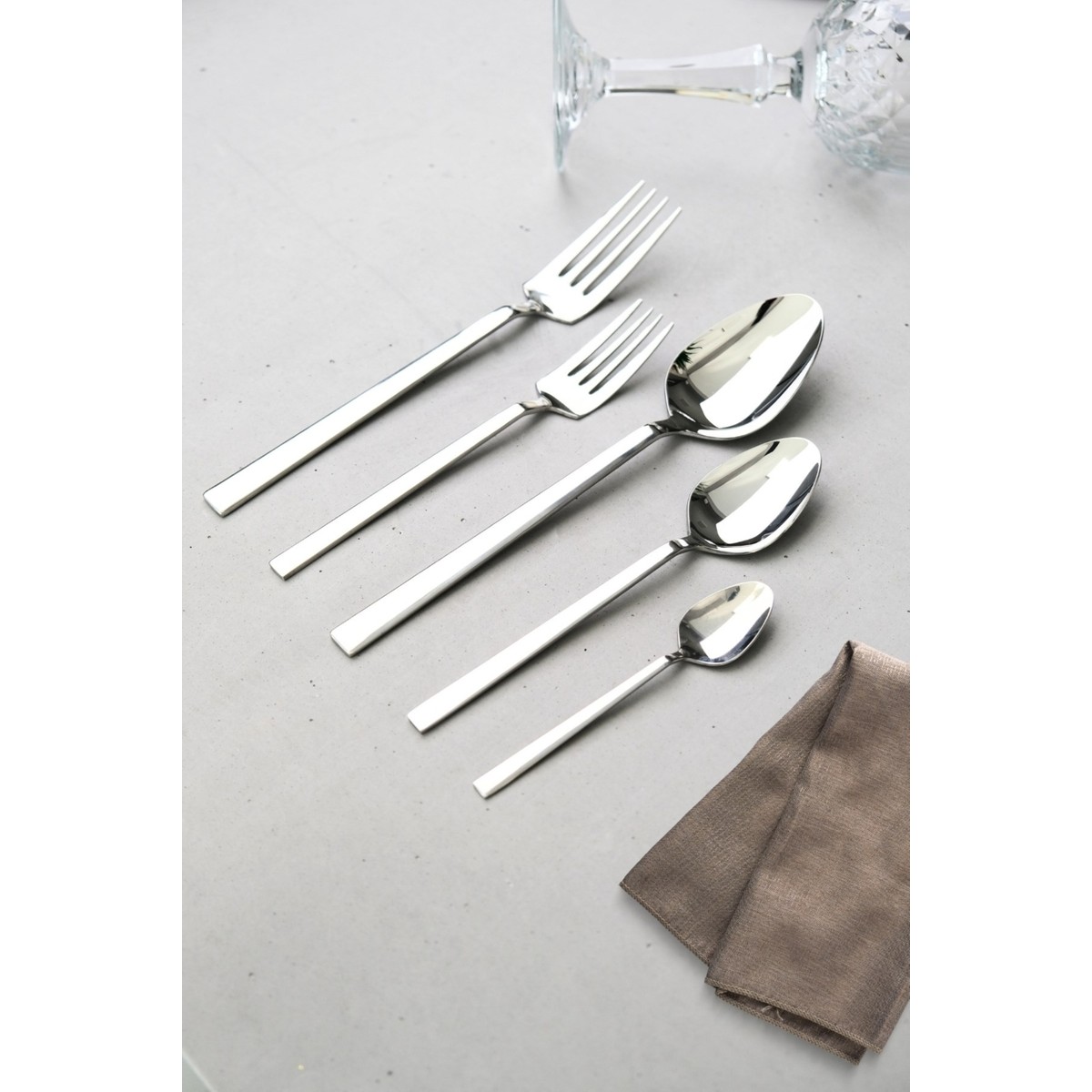 110001037833034.jpg Lugga Doğa Yemek - Tatlı Çatal Kaşık ve Çay Kaşık Takımı 6 Kişilik 30 Parça - Görsel 1