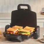 Karaca Future Essential Tost Makinesi Matte Black 1800 W 4 Dilim Kapasiteli