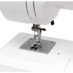 Janome J15 Manuel Dikiş ve Nakış Makinesi – 13 Desen, İlik Açma, Zigzag, Esnek Dikiş ve Dahili Aydınlatma - Görsel 4