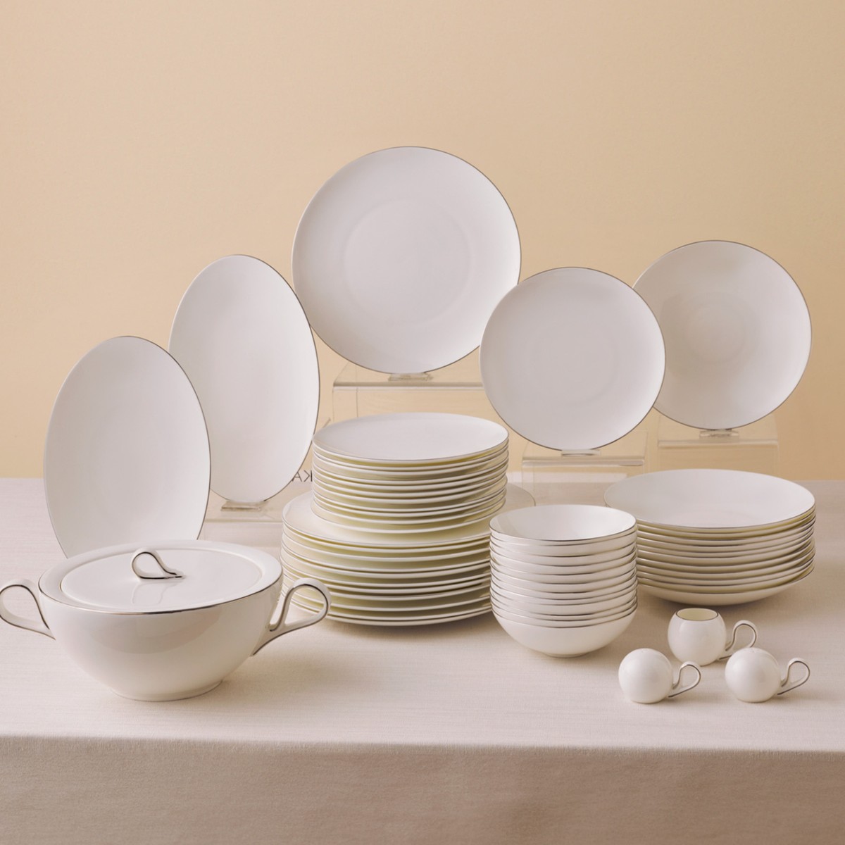 110001191829882.jpg Karaca Fine Pearl Extra Chanak 55 Parça 12 Kişilik Yemek Takımı Platin - Görsel 1