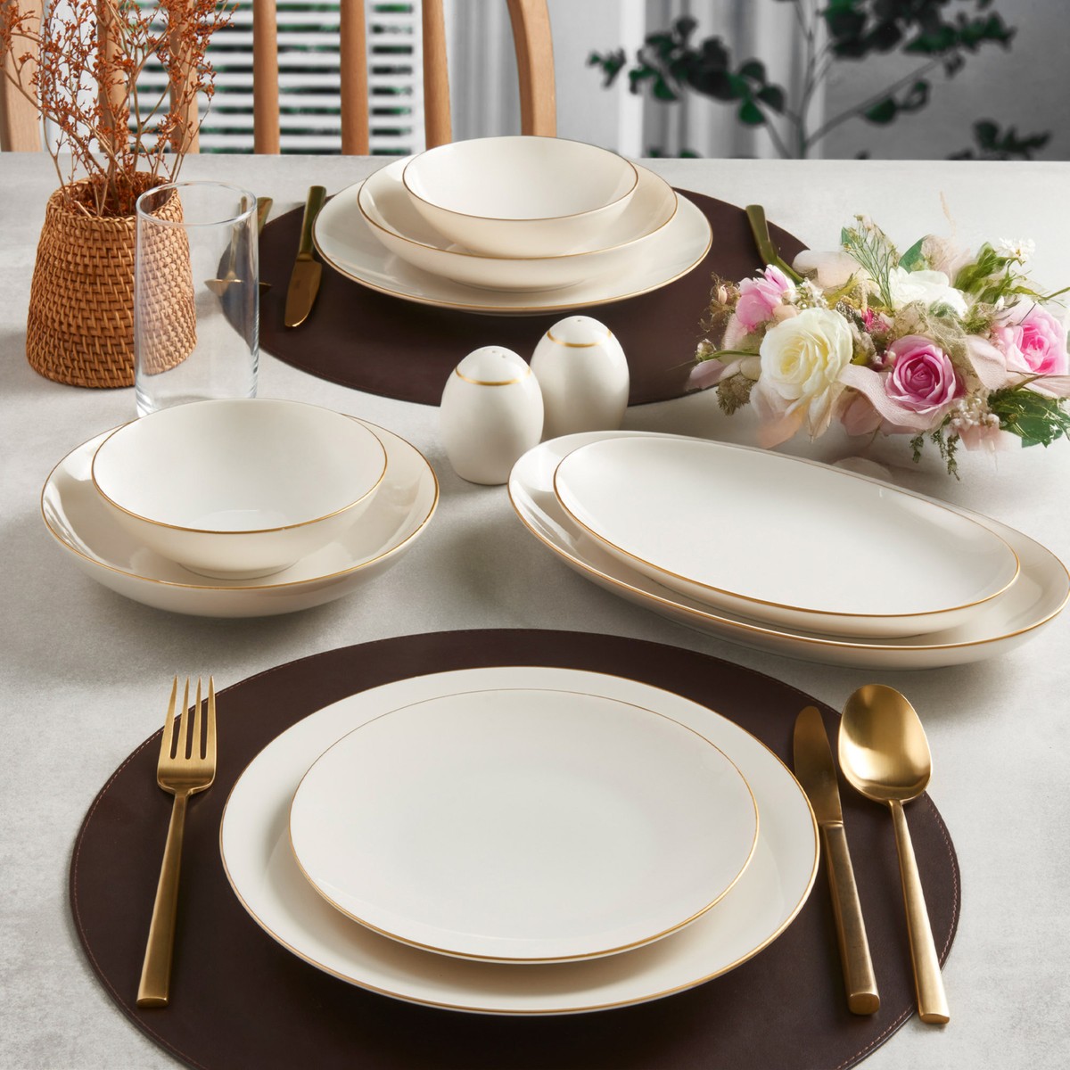 110001192061900.jpg Güral Porselen Camelia 54 Parça 12 Kişilik Porselen Yemek Takımı Altın File - Görsel 1