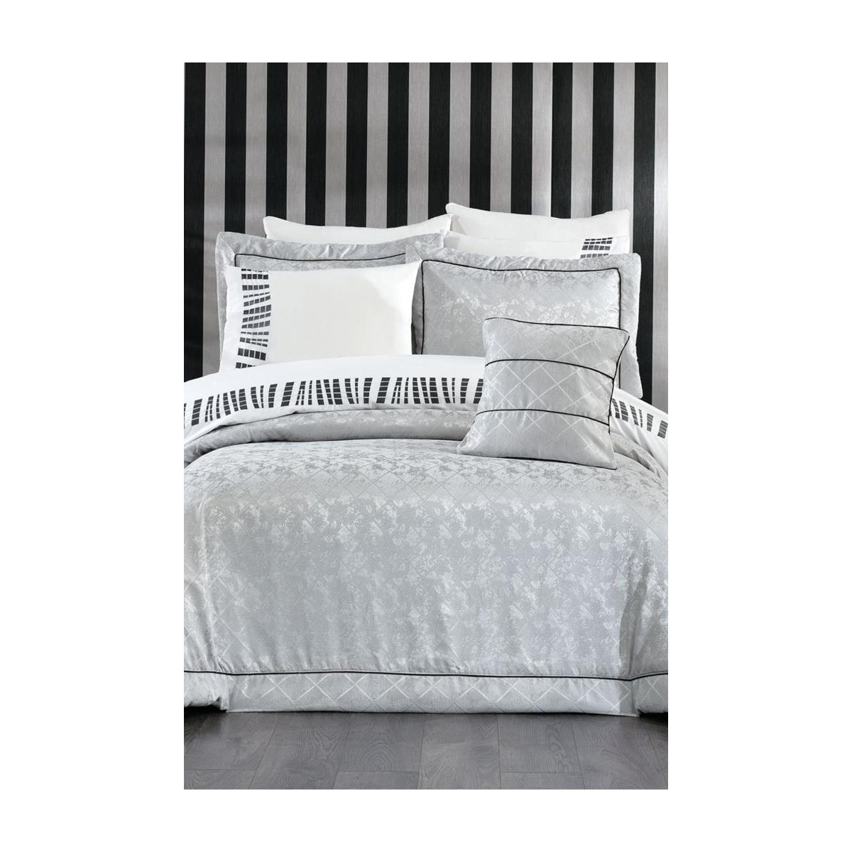 110001217018097.jpg Çeyiz Diyarı Beren Jakarlı 10 Parça Çeyiz Seti Gri - Görsel 1