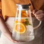 Meturas 1800ML Dayanıklı Vakumlu Cam Sürahi Metal Süzgeç ve Kapaklı