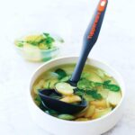 Siyah Dayanıklı Mutfak Kepçesi, Pratik ve Kullanışlı Tasarım - Görsel 2