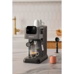 Grundig Köpürtücü ve Manuel Espresso Makinesi ile Kahve Keyfi