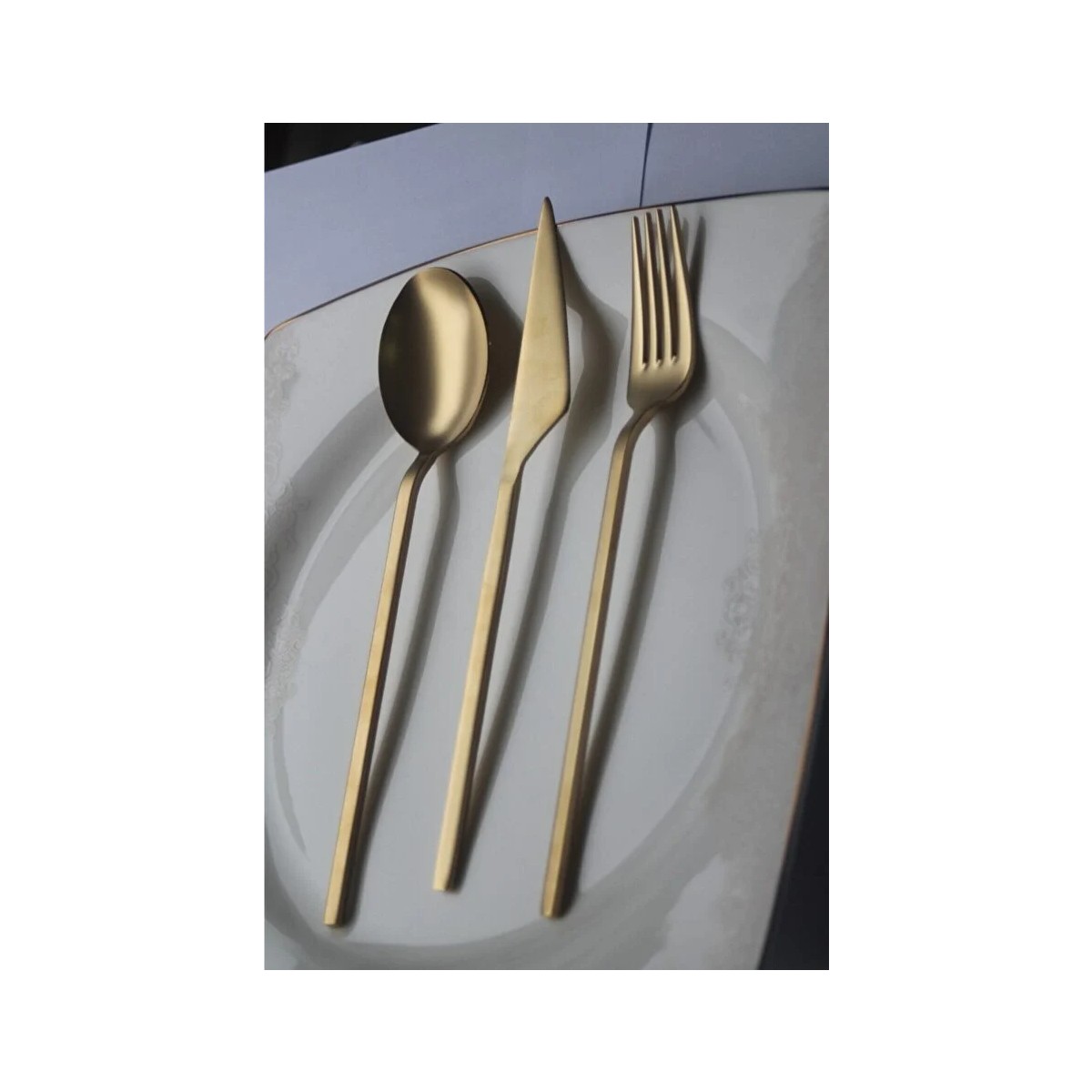 110001228502630.jpg Artemia Home Saphire Serisi Yemek Bıçağı 6 Adet (Mat Gold) - Görsel 1