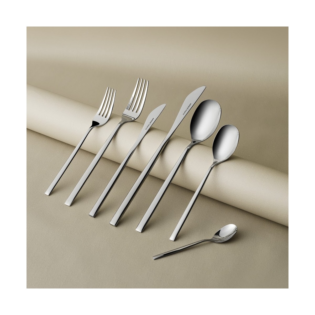 110001247352814.jpg Karaca New Liza 84 Parça 12 Kişilik Çatal Kaşık Bıçak Takımı - Görsel 1