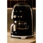 Smeg 50'S Style Retro Siyah Filtre Kahve Makinesi DCF02BLEU
